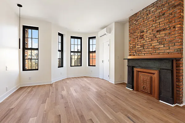 Rented by Compass | media 9