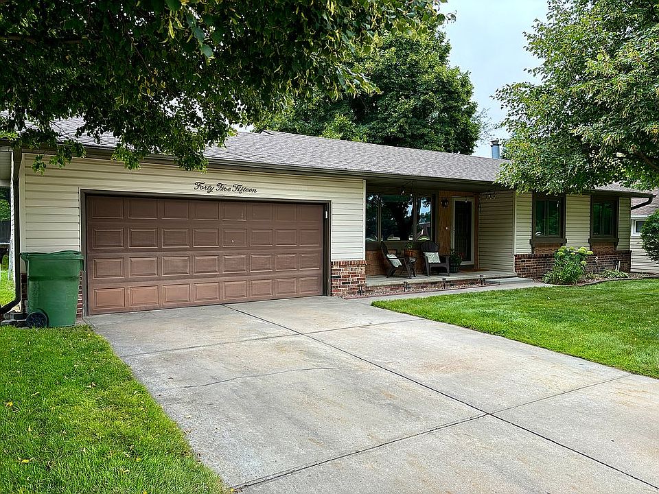 1st image of 4515 Linden Dr