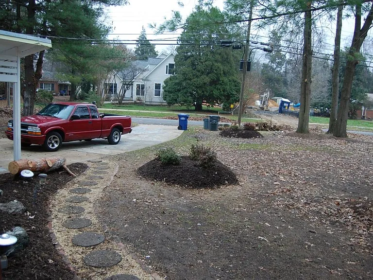2904 Meadow View Rd — Photo 12