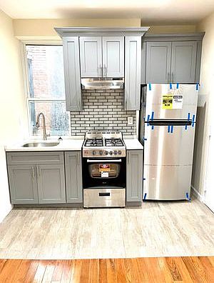 3rd image of 309 E 110th St #12