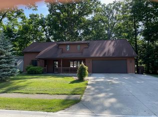 10914 Spring Oak Rd, Fort Wayne, IN 46845