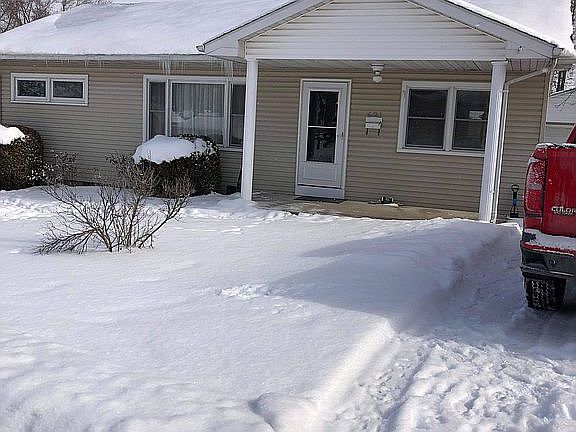 3rd image of 421 Leach Ave