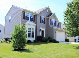 5 Renaissance Dr, Mays Landing, NJ 08330