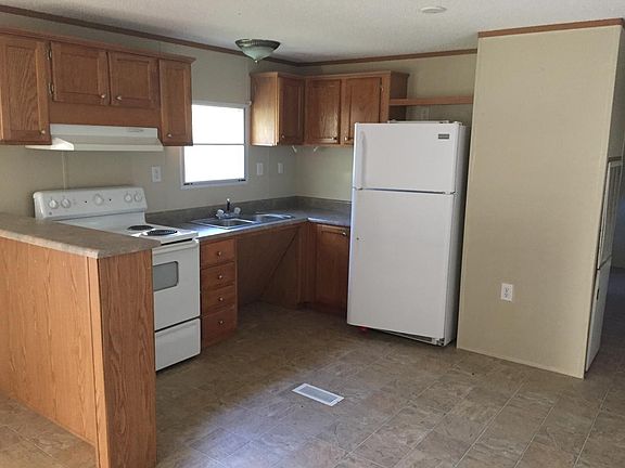 4th image of 31078 Susie Cir N