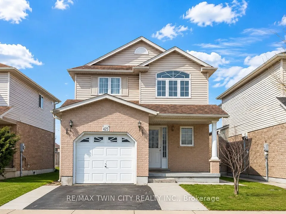 423 Tealby Cres #BASEMENT