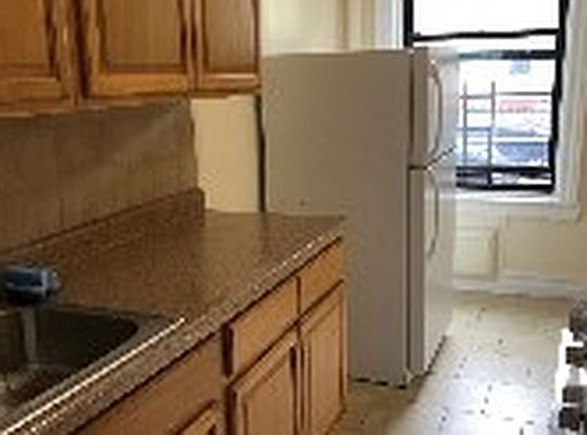 3rd image of 371 E 31st St #1H