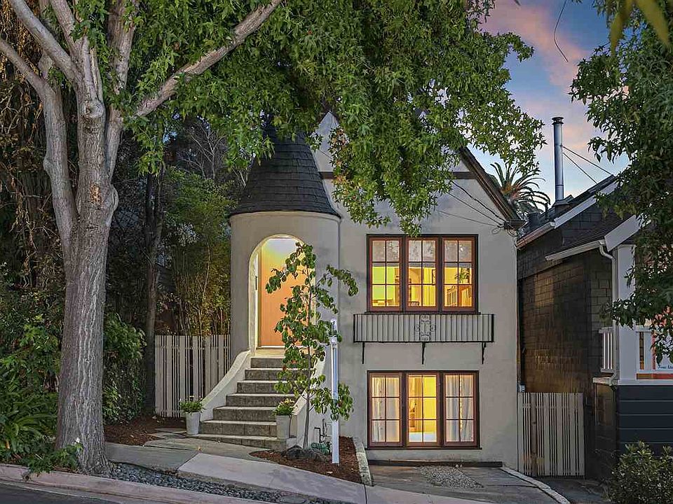 1st image of 132 Cambridge Way