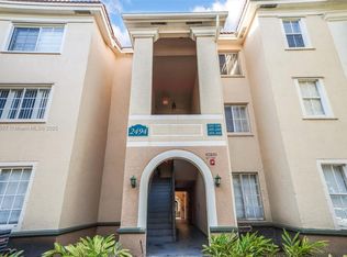 2494 Centergate Dr APT 108, Hollywood, FL 33025