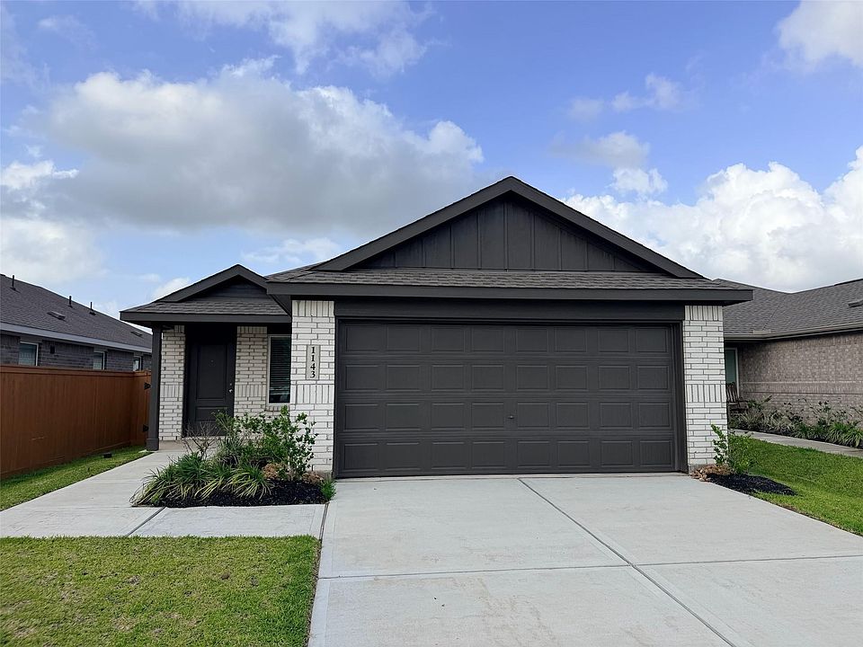 1st image of 1143 Blue Stone Dr