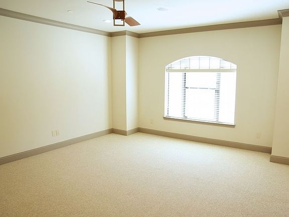 3rd image of 3126 Ross Ave #3