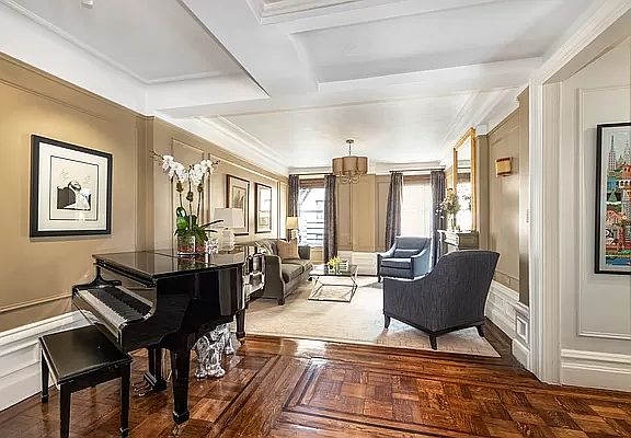 2nd image of 251 W 98th St APT 8B
