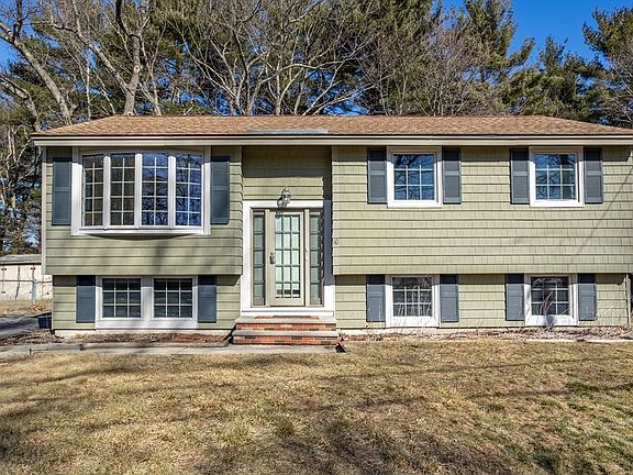 2nd image of 60 Newport Dr