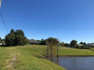 595 SW Bradshaw Cir, Port Saint Lucie, FL 34953