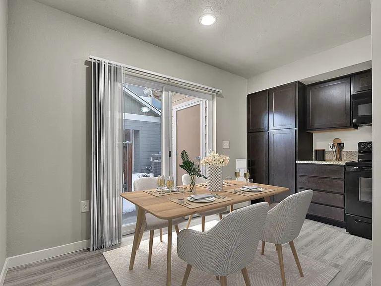 Centerpoint Townhomes — Photo 9