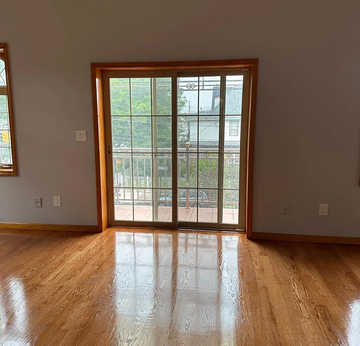 2 bed, 1400 sqft, $3,000 — Photo 2