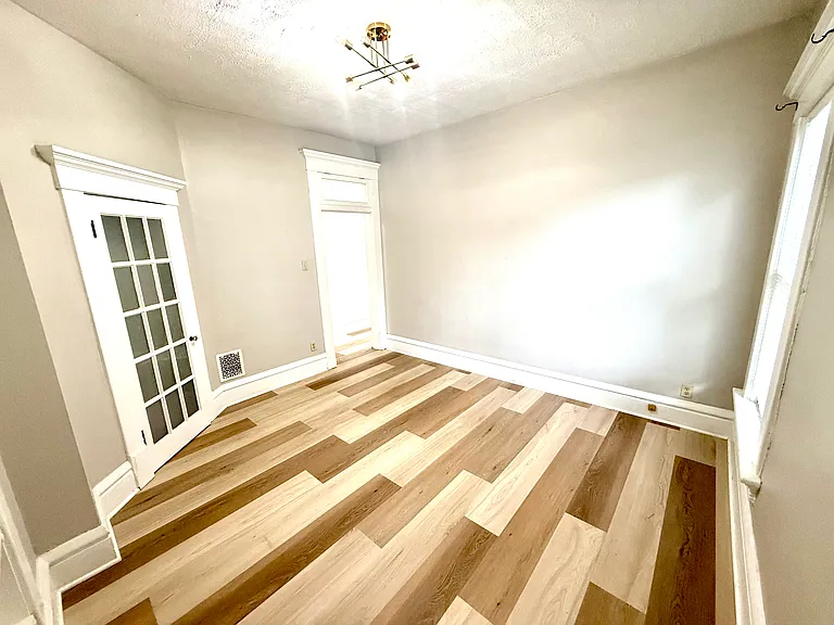 248 S 18th St #1/2 — Photo 15