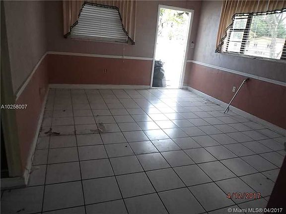 4th image of 3311 NW 207th St
