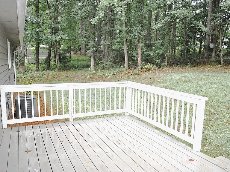 Rear Deck for Relaxing Family Time