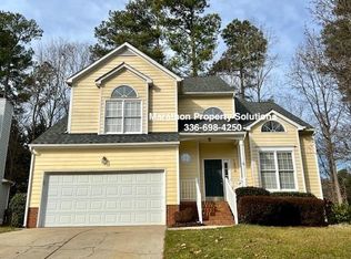 1304 Groveland Trl, Greensboro, NC 27407