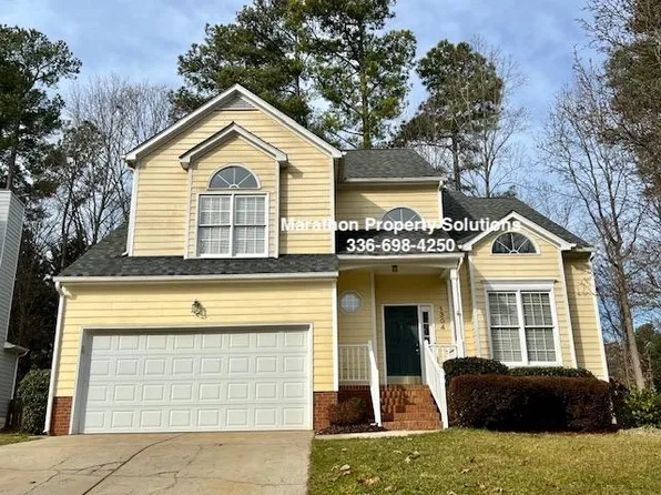 1304 Groveland Trl, Greensboro, NC 27407