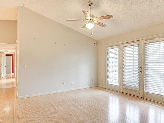 5th image of 801 Moultrie Ct Unit F