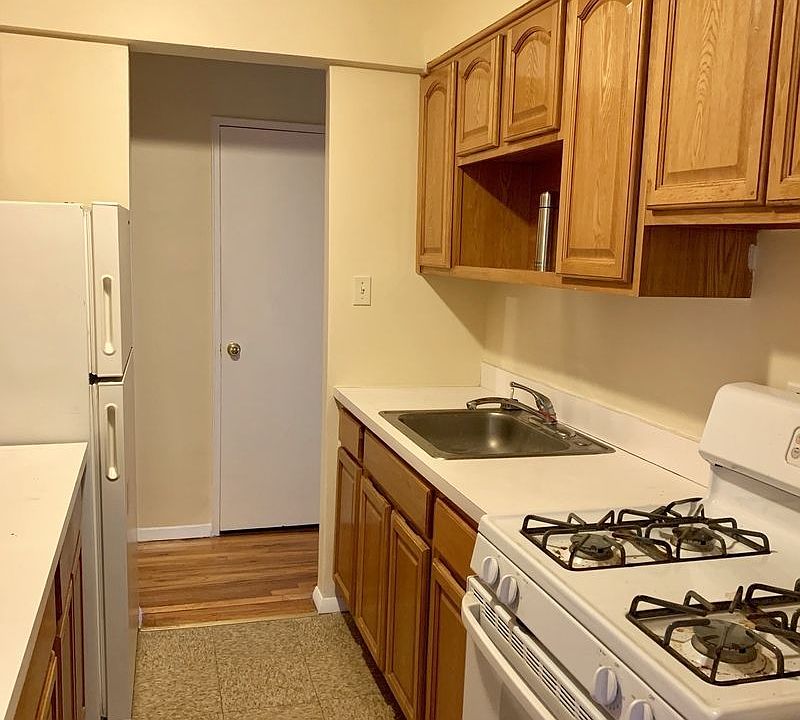 2nd image of 8336 Beverly Rd APT 4H