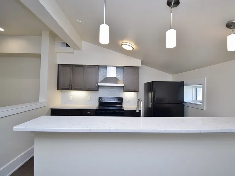 105 Peete St #2 — Photo 7