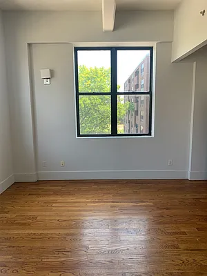 Rented by City Vista Inc | media 6