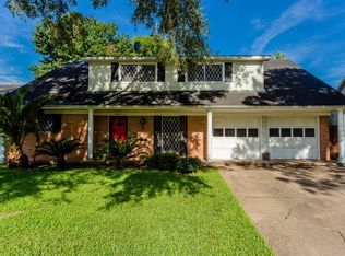 2514 Peach Ln, Pasadena, TX 77502
