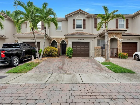 22084 SW 93rd Pl, Cutler Bay, FL 33190
