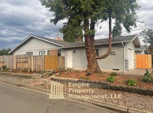 5206 E St, Springfield, OR 97478