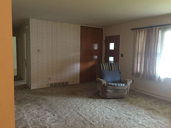 3rd image of 1513 Lincoln Ave