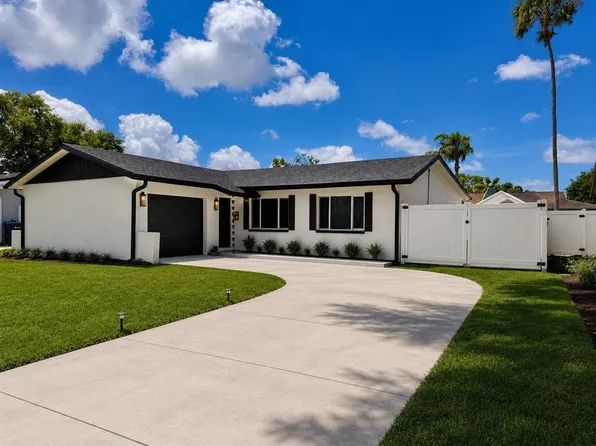 9554 86th Ave, Seminole, FL 33777