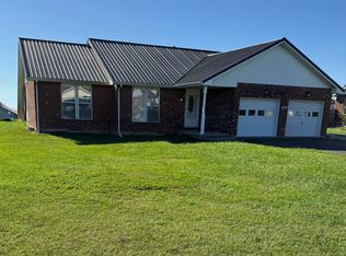 826 S Deer Bend Dr, Hanover, IN 47243