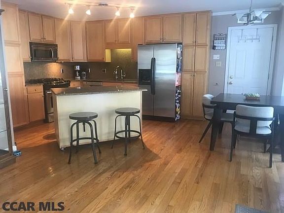 5th image of 768 Hillcrest Ave