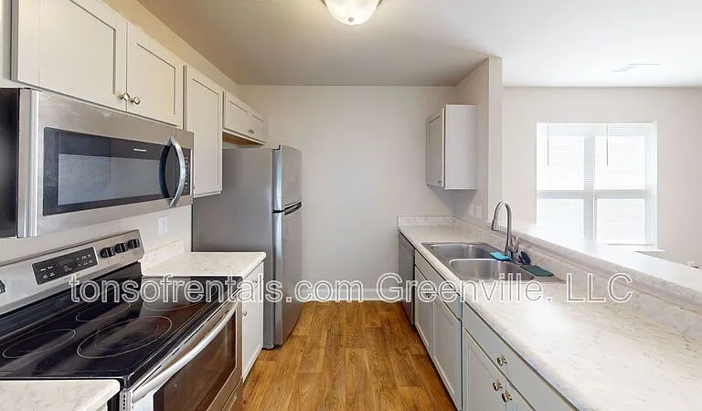 203B Cromer Rd — Photo 5