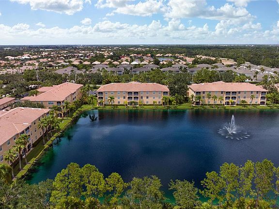3rd image of 1701 Auburn Lakes Dr Unit 23