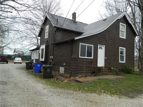 4th image of 340-342 Cherry St