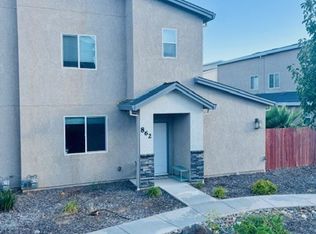 862 Congaree Ln, Redding, CA 96001