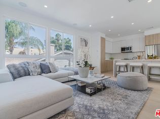 1232 1/2 N Sycamore Ave, Los Angeles, CA 90038