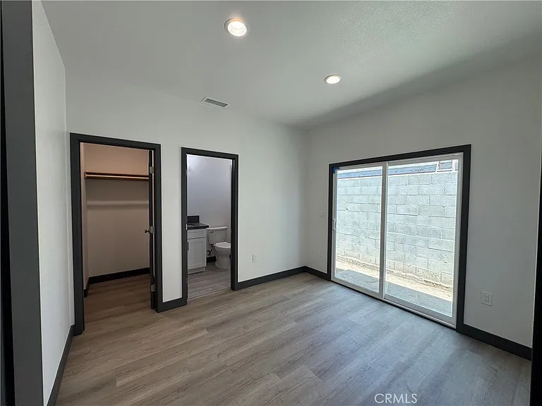 1417 W 3rd St — Photo 9