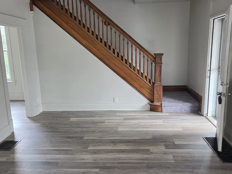 1245 Wheeling Ave — Photo 6
