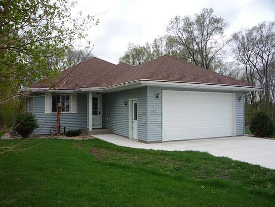 1st image of 105 Connie Ln