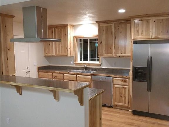 5th image of 1140 Gail Way