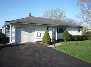 1452 Dalton Dr, Schenectady, NY 12308