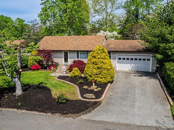 219 N Madison Ave, Hammonton, NJ 08037