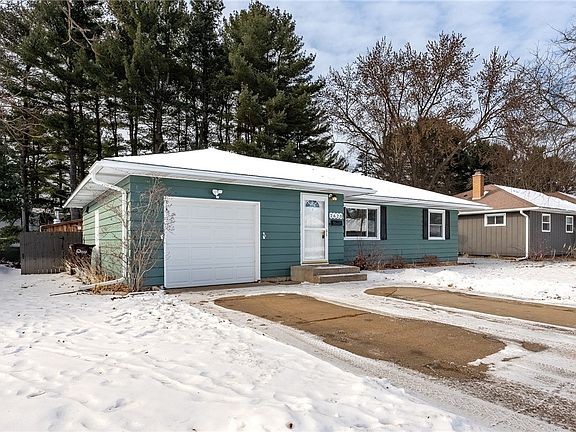 3rd image of 2620 Fairfax Street