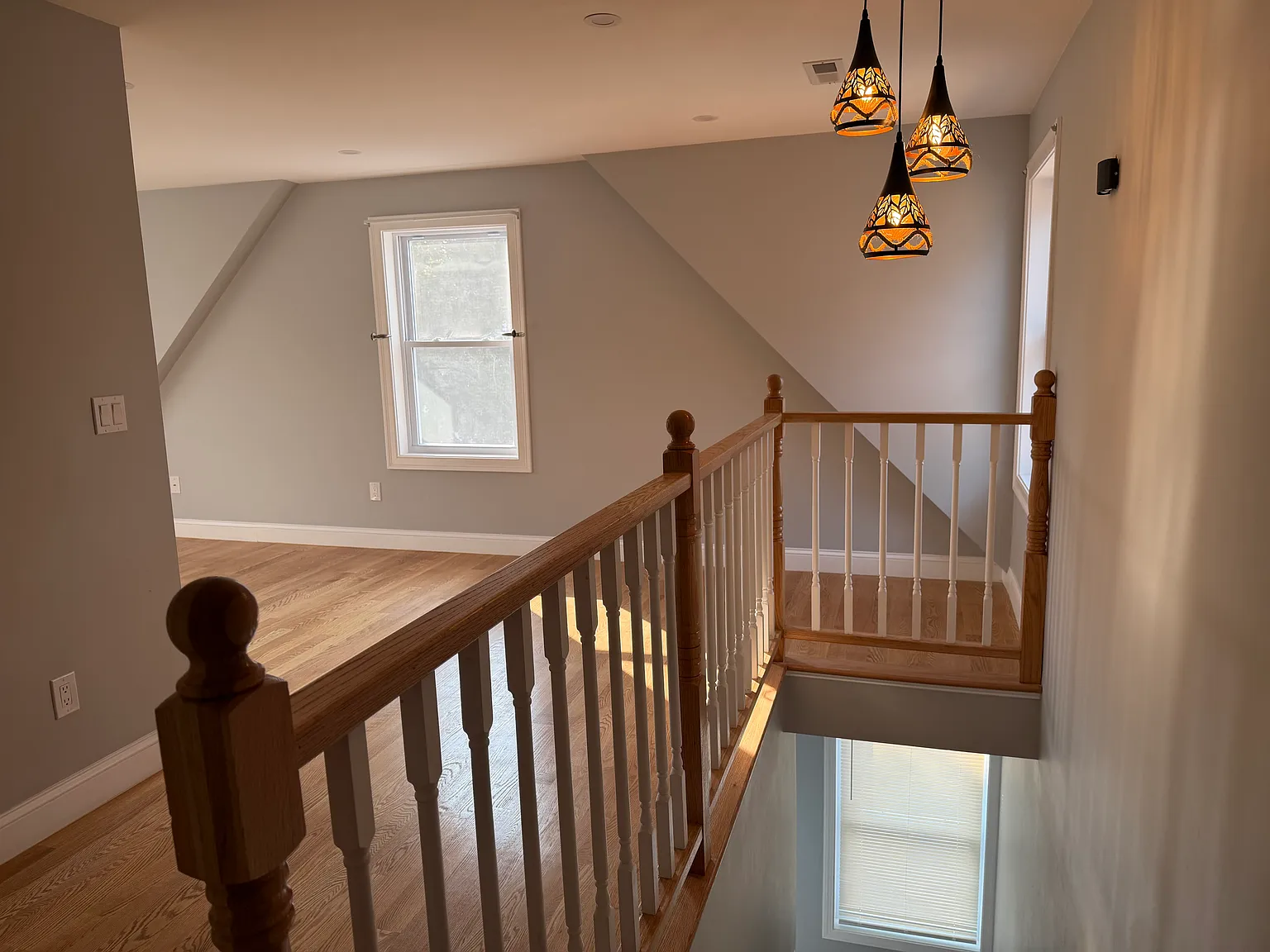 2 bed, 1000 sqft, $3,300 — Photo 1