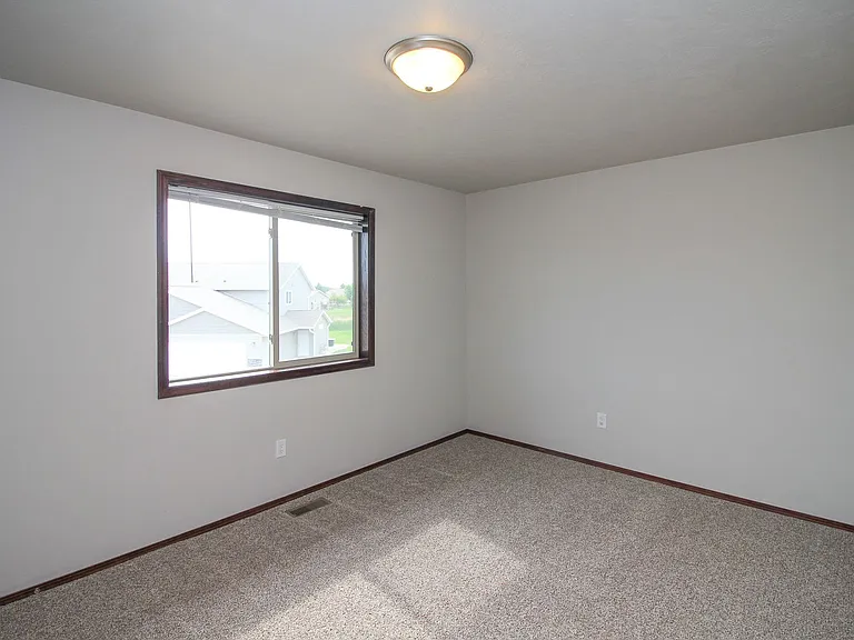 Tanner Court Estates -3 bed units townhouses in Tea, SD! — Photo 22
