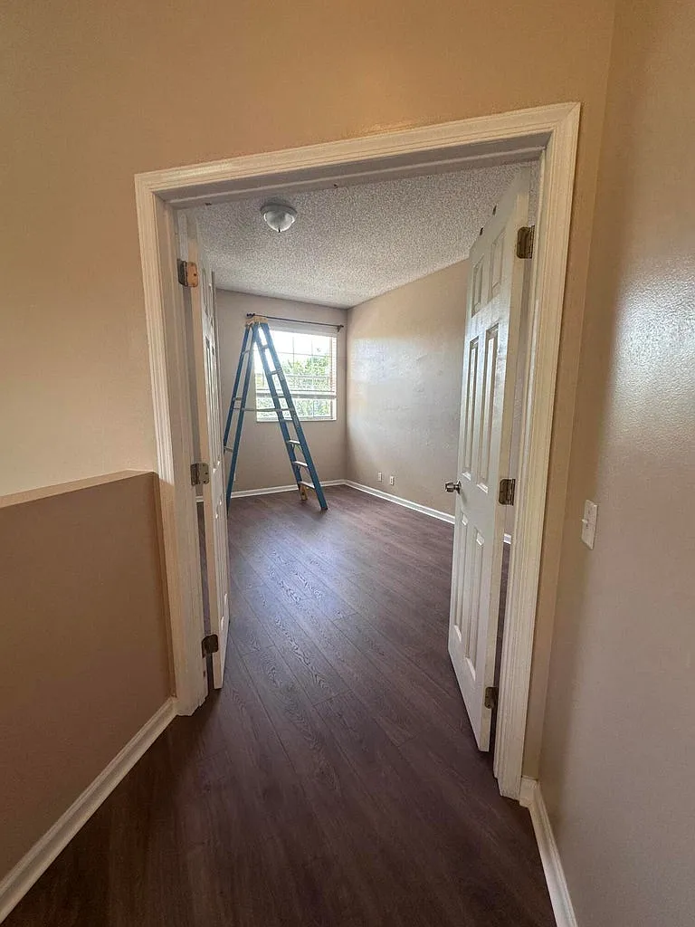 3 bed, 2128 sqft, $3,500 — Photo 2